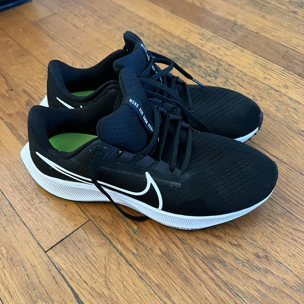 Nike Air zoom Pegasus SIZE 9